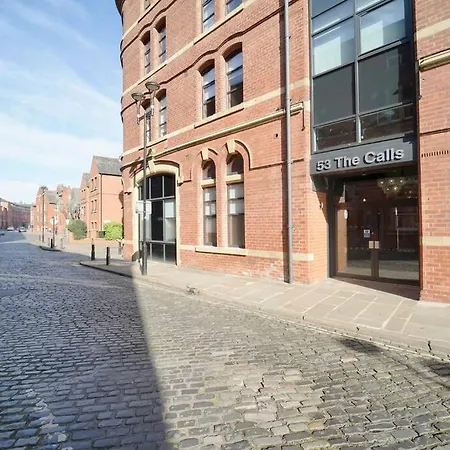 Spacious 2 Bedroom Centre Leeds (West Yorkshire)